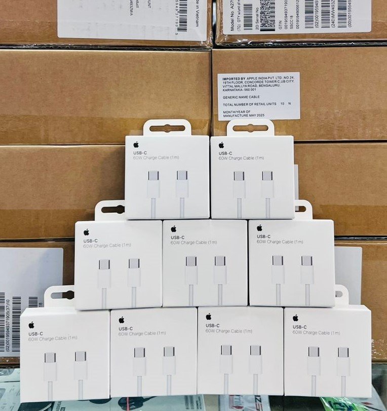 APPLE C TO C CABLE